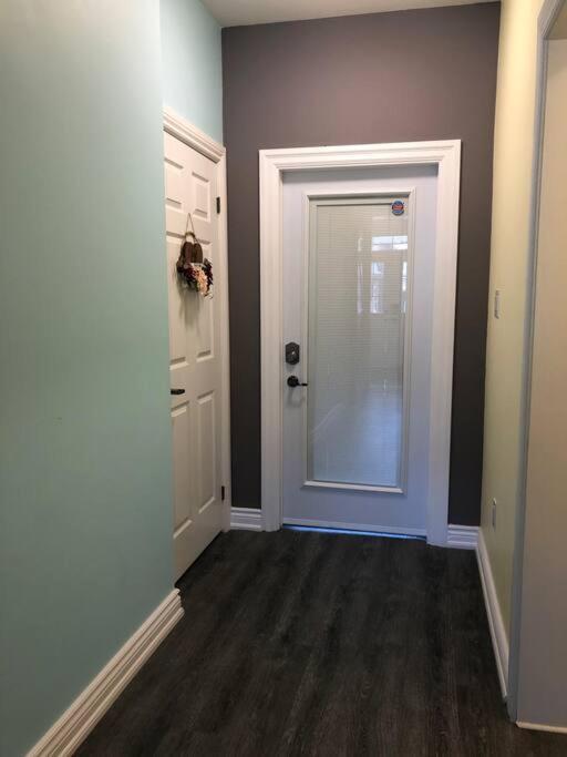 Entire Basement With 3 Bedrooms Niagara Falls Eksteriør billede